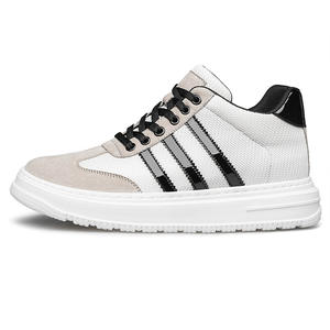 Nuevas Zapatillas Blancas para Hombre Estilo Coreano, Calzado Casual de Cuero con Forro de Malla, Característica de Aumento de Altura, Modernas y Versátiles - Product Image 2