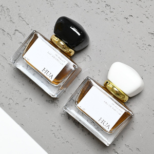 Tapa de Vidrio Rectangular Facetada Transparente para Frascos de Perfume de 30ml/50ml/100ml, Lujosa, Disponible para Pedidos al por Mayor, OEM, ODM, con Gotero - Product Image 3
