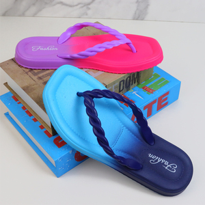 Vente directe tongs femmes mode pantoufles tongs pantoufles pour la <span class=keywords><strong>plage</strong></span> - Product Image 6