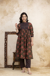 Elegant Women Dark Green Kurta <b>Pant</b> Set Cotton Cambric Sequin Embroidery Modern Ethnic Wear for Daily and Party Style 2 Piece - Product Image 4