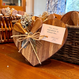 Tagliere a Forma di Cuore per Bomboniere, Set di Coltelli per Formaggio, Mini Tagliere in Legno di Acacia per Ospiti - Product Image 3