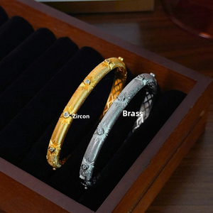 Brazalete de Estrella con Circonitas Cepilladas, Estilo Francés, Retro, de Lujo, Exquisito, Elegante y Versátil, Joyería de Mano de Alta Gama para <span class=keywords><strong>Mujer</strong></span> - Product Image 3