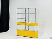 Moderner Stahl-Vitrinenschrank mit Fächern und Glastür, Mehrstöckiges Aufbewahrungsregal für Waffenmodelle, Sammlervitrine für Wohnzimmer
