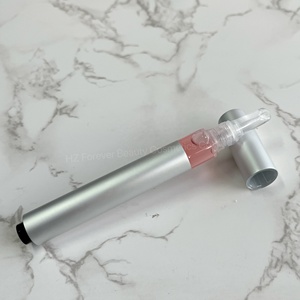 Stylo gloss repulpant instantané pour les lèvres, hydratant végétalien doux à l'acide hyaluronique, saveur fruitée, en gros, avec marque privée - Product Image 4