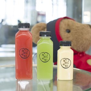 ขวดน้ำผลไม้พลาสติกใสขนาด 250 มล. 350 มล. 500 มล. พร้อมฝาเกลียว ขวดบรรจุเครื่องดื่มทรงเหลี่ยม - Product Image 3