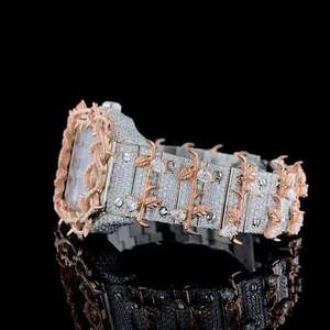 Reloj de pulsera de lujo con diamantes cuadrados, esfera con números romanos, bisel de oro rosa con incrustaciones, brazalete con diamantes para hombre y mujer - Product Image 2