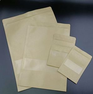 Sacs en papier kraft à fond plat personnalisés en gros, design autoportant en carton ivoire avec fenêtre, matériaux recyclés pour vêtements - Product Image 1