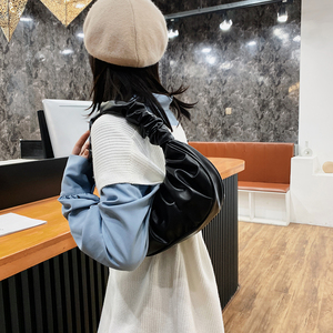 Solid <strong>White</strong> Vintage Pleated Pu Leather <strong>Small</strong> <strong>Handbag</strong> for Women Fashion Girl Crossbody Wrinkle Cloud Bag Summer Style - Product Image 5