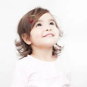 लव हेयर क्लिप कोरियाई संस्करण बच्चों के प्यारे बाल सहायक उपकरण उच्च गुणवत्ता वाली लैकर्ड लड़कियों की सरल बीबी क्लिप
