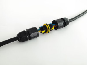 Hochleistungs-IP68-Wasserdichter Kabelverbinder 3-Poliger Steckverbinder Schraubenloser Schnellverbinder 1 Ein- 1 Ausgang für Sicherheitssysteme - Product Image 2