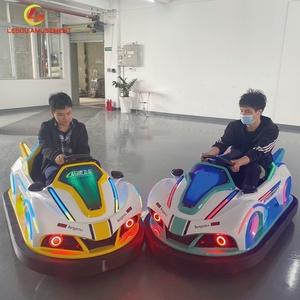 Voitures tamponneuses électriques <span class=keywords><strong>de</strong></span> vente chaude pour des enfants pour le parc d'attractions d'intérieur/extérieur emploient le jouet en métal à piles dérivant l'amusement! Ding jin - Product Image 3