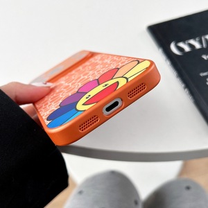 Coque de téléphone magnétique antichoc en PC haut de gamme, tendance, avec motif fleur et visage souriant orange, personnalisée en usine, pour <span class=keywords><strong>iPhone</strong></span> 17 16 Pro Max - Product Image 4