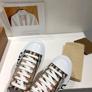Chaussures de marche tendance personnalisées avec design à rayures à carreaux, chaussures plates de marque de luxe en toile pour hommes - Product Image 3