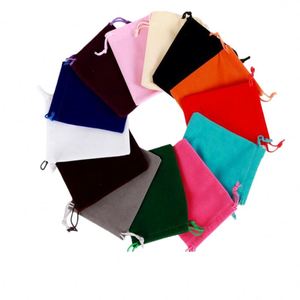 Pochette en velours à prix d'usine pour bracelets, bijoux, colliers et perles – Sac à bijoux en velours avec cordon de serrage - Product Image 3