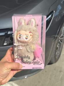 Poupées Labubus Figurine en peluche de haute qualité Porte-clés Pendentif Échelle 1/12 Unisexe Boîte mystère à l'aveugle - Product Image 5