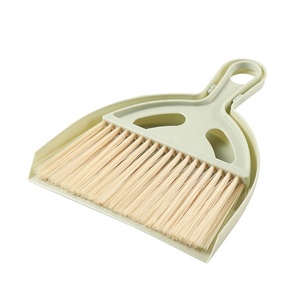 A2931 Set di Pulizia Creativo Mini per Camera da Letto e Cucina, Spazzola per Pulizia Scrivania, Paletta, Pratici Accessori per la Pulizia - Product Image 1