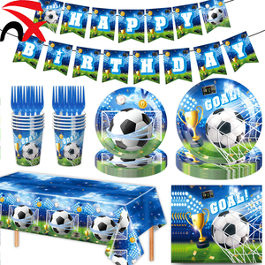 Vaisselle <span class=keywords><strong>de</strong></span> fête d'anniversaire sur le thème du football en gros : Assiettes en carton, serviettes, bannières et fournitures <span class=keywords><strong>de</strong></span> décoration pour les matchs <span class=keywords><strong>de</strong></span> football - Product Image 1