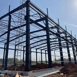 2026 In Promozione Sala d'asta per bestiame con struttura in acciaio personalizzata, officina e magazzino mangimi - Product Image 4