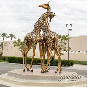 Statua a grandezza naturale della scultura della giraffa del bronzo del giardino all'aperto