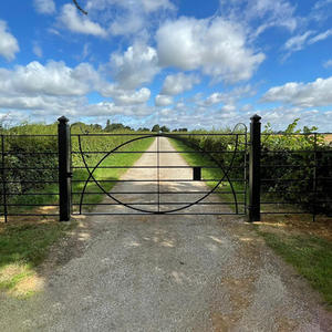 Prix d'usine <span class=keywords><strong>de</strong></span> haute qualité UK Estate Clôtures Quatre Rails British Metal Garden Clôture Panel Top Flat Parkland Clôtures à vendre Garden - Product Image 6