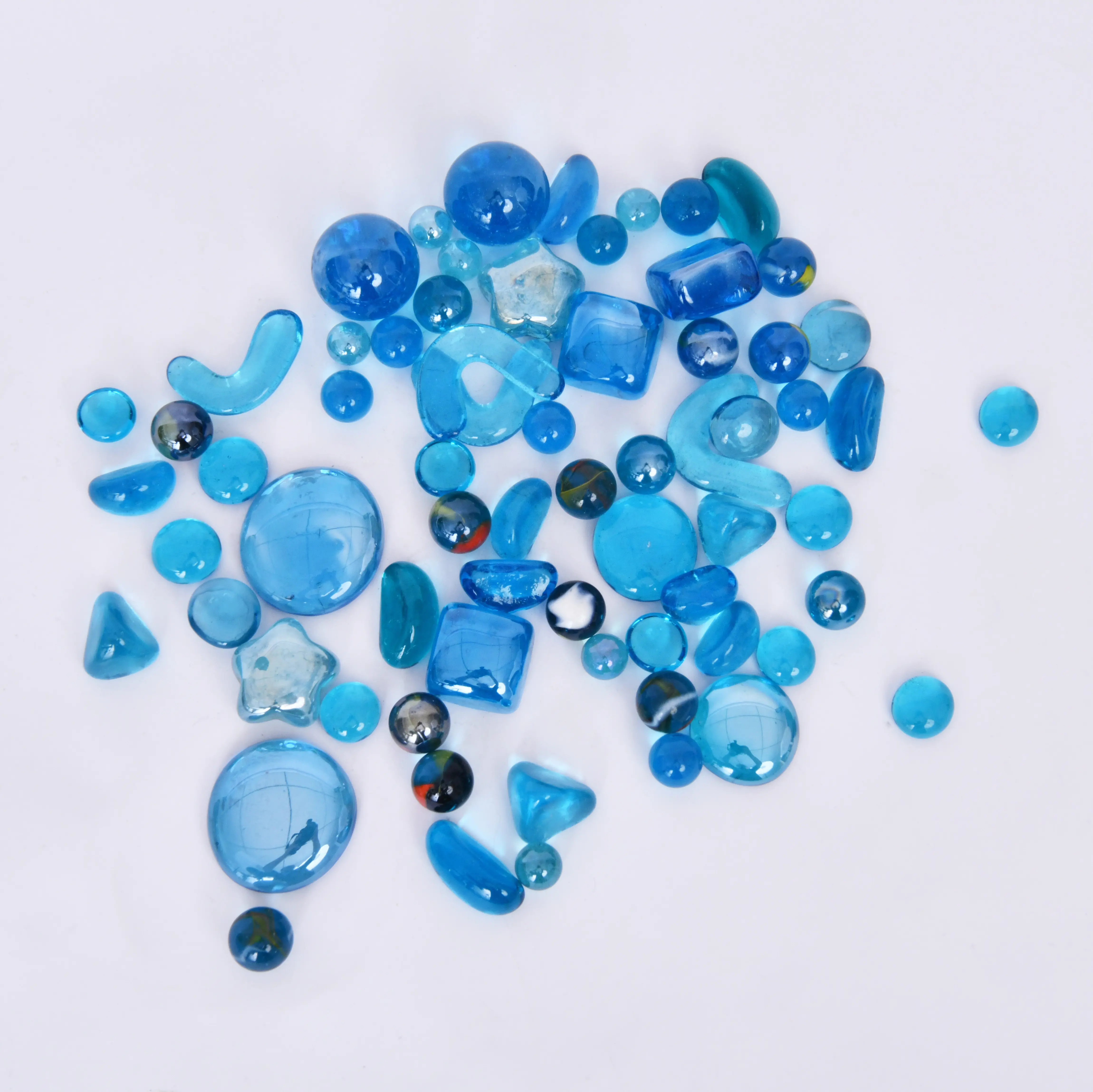 زجاج مستوٍ الرخام ، مختلط اللون الأزرق الزجاج الخرز الحجر ، والأحجار الكريمة الحصى الحوض زهرية حشو ديكور