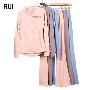 Conjunto de yoga RUIQUWIN OEM para mujer, top sin costuras, leggings acampanados de cintura alta y sujetador deportivo para gimnasio, pilates, fitness y yoga. - Product Image 1