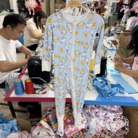 DH ODM Kinder Bambus Reißverschluss-Pyjama Weicher Dehnbarer Baby-Schlafanzug Einteiliger Reißverschluss-Strampler Individuell Bedrucktes Schlafanzug-Set