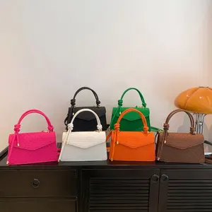 Bolso bandolera cuadrado de cuero negro de lujo 2022 bolsos de hombro cruzados para mujer bolsos y monederos de lujo para mujer con cadena