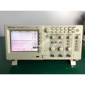 Osciloscopio de almacenamiento digital Tektronix TDS1002B, 1 unidad - Product Image 1