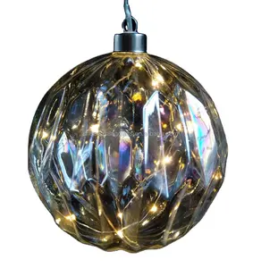 2024新设计透明15 * 15厘米圣诞玻璃球，带温暖的圣诞树装饰灯