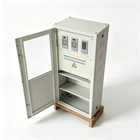 Armoire d'alimentation électrique sur pied pour intérieur avec unités modulaires intégrées pour une sortie d'alimentation stable et un contrôle de distribution des circuits