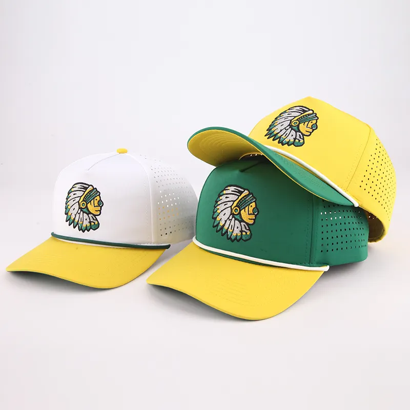 Gorra de béisbol con logotipo de PVC de goma personalizada de 5 paneles, gorra perforada con agujero de corte láser impermeable, gorra deportiva de rendimiento para papá