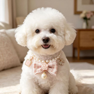Collar de Tweed con Lazo y Perlas para Mascotas, Diseño Elegante de Flor de Camelia, Transpirable y Ajustable para Perros Pequeños - Product Image 2