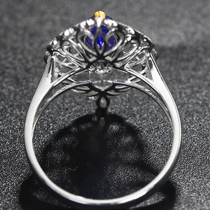 F1383 Anello da donna in oro bianco con diamante taglio marquise colore D, gioiello di fidanzamento - Product Image 4