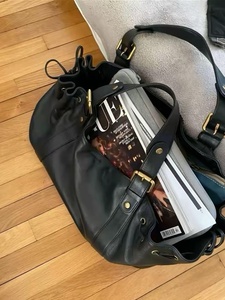 Nouveau modèle 2026 – <span class=keywords><strong>Sac</strong></span> fourre-tout portable pour <span class=keywords><strong>femme</strong></span> en <span class=keywords><strong>cuir</strong></span> PU souple, <span class=keywords><strong>grand</strong></span> format, style vintage, avec cordon de serrage plissé - Product Image 1