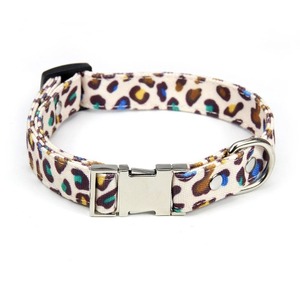 Collier de chien moderne et anneau de cou de chat imperméable résistant à l'usure avec impression de taches de léopard <span class=keywords><strong>toile</strong></span> cuir matériel pour la marche de chien - Product Image 2