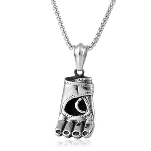 Yunnique – pendentif gant de boxe en acier inoxydable pour hommes, collier de style Punk, design géométrique, bijoux à la mode - Product Image 1