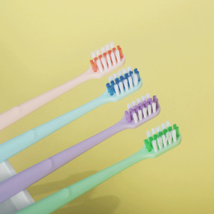 Brosse à dents orthodontique Molar Shine, poils souples en nylon, usage domestique, taille adulte H-638 - Product Image 3