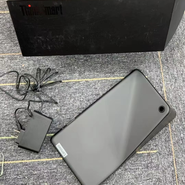 Wholesale Fujitsu 2in1 Tablet Intel CPU 4 Cores 1.44ghz 4G 128SSD Laptop Portable Audio&Video Accessories with Dubai Stock