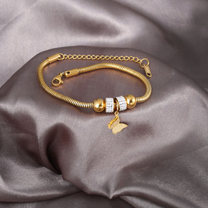 <span class=keywords><strong>Bracelet</strong></span> Papillon Plaqué Or en Gros avec Strass pour Femme, Design de Niche de Luxe, Montres-bracelets, Accessoires de Bijoux Tendance - Product Image 4