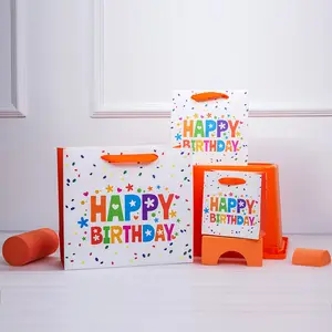 Kunden spezifisches Logo Medium Glossy 3D Kinder Geburtstags torte Geschenk Papiertüte