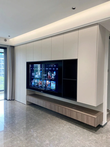 Meuble TV mural intégré avec tiroirs et étagères ouvertes en chêne beige - Taille personnalisée, fabrication directe d'usine - Product Image 2