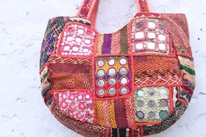 Bolsos Banjara Tradicionales Hechos a Mano para Invitados de Boda, Bolso de Hombro Étnico Indio Bordado a Mano, Colorido, Excelente Precio - Product Image 2