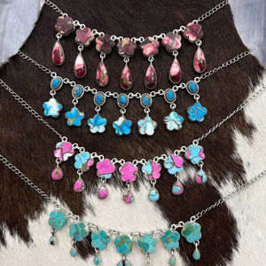 Collar de Barra de Plata de Ley Hecho a Mano con Múltiples Piedras, Joyería Elegante para Mujer, Regalo Artesanal Único para Uso Diario - Product Image 1