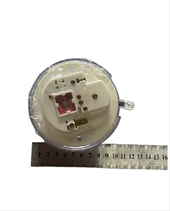 Conjunto de Luz de Techo VTP de 12V para Nissan DCAB+MLONG Y24.5MT.STD. (2WD+4WD) Conjunto de Lámpara G6 - Habitáculo 2006-2013 RUI QI Nuevo 26410H8500+<span class=keywords><strong>E304</strong></span> - Product Image 4