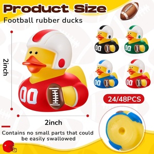 Giocatore di calcio di gomma anatre alla rinfusa 2 pollici anatra giocattolo paperelle <span class=keywords><strong>per</strong></span> bambini vasca da bagno piscina giocattoli estate spiaggia e piscina - Product Image 3