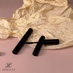 Tube de sérum pour la croissance des cils, 4ml, noir mat, rond, avec tête de brosse en silicone, bouteille vide portable pour le soin des cils - Product Image 2