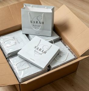 Sacs de courses personnalisés en carton blanc recyclable avec votre propre logo - Product Image 5