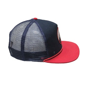Gorra de camionero plana con logotipo de parches bordados personalizados con cuerda, gorras Snapback de malla de cuerda de 5 paneles - Product Image 4