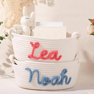 Panier tissé personnalisé avec nom 3D pour bébé, bac de rangement pour chambre d'enfant fait main - Product Image 1